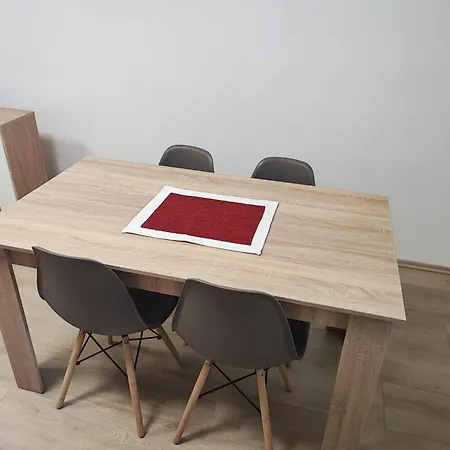 Moyzes 2 * Banska Bystrica